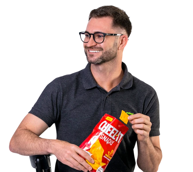 Kellanova Latin America Employee with Cheez-It Snap'd